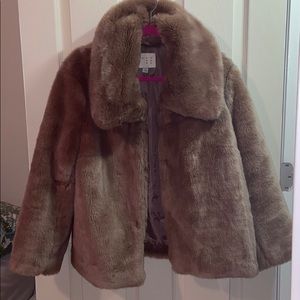 Absolutely Gorgeous Fur-Coat